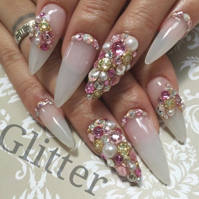 冬 ハンド デコ ホワイト スカルプチュア Glitter Nailのネイルデザイン No 7766 ネイルブック