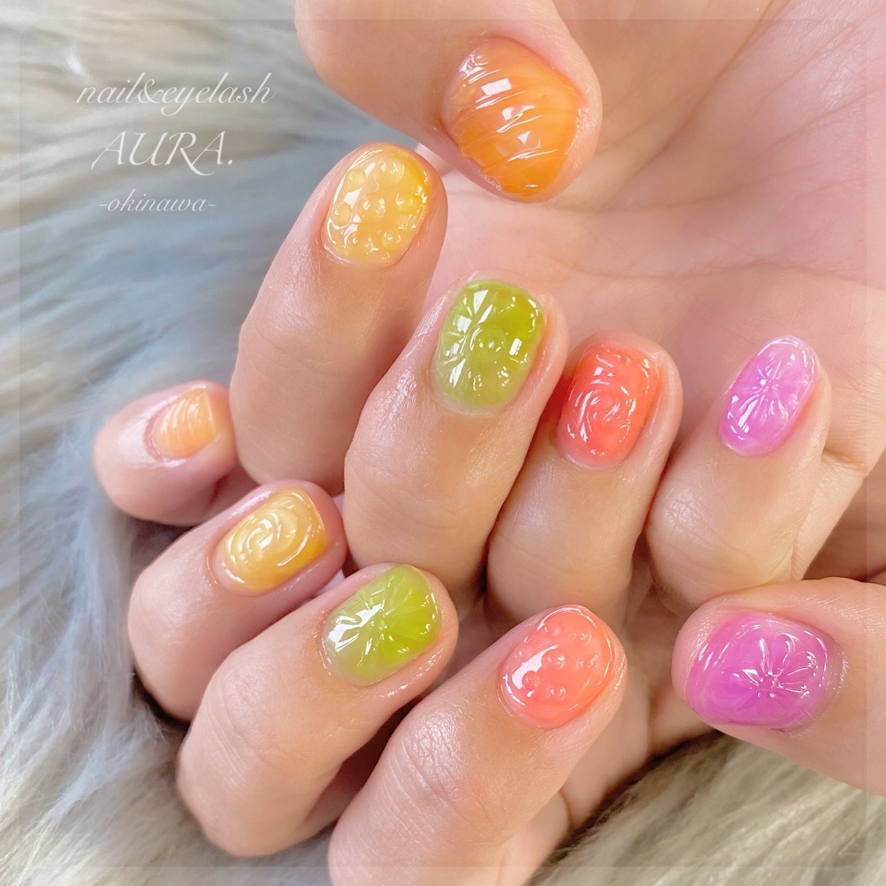 ワンカラー シースルー 水滴 スイーツ フルーツ Nail Eyelash Aura Meesan 沖縄 のネイル デザイン No ネイルブック