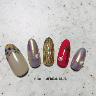 人気順 ミディアム グレー ゴールドラインのネイルデザイン ネイルブック