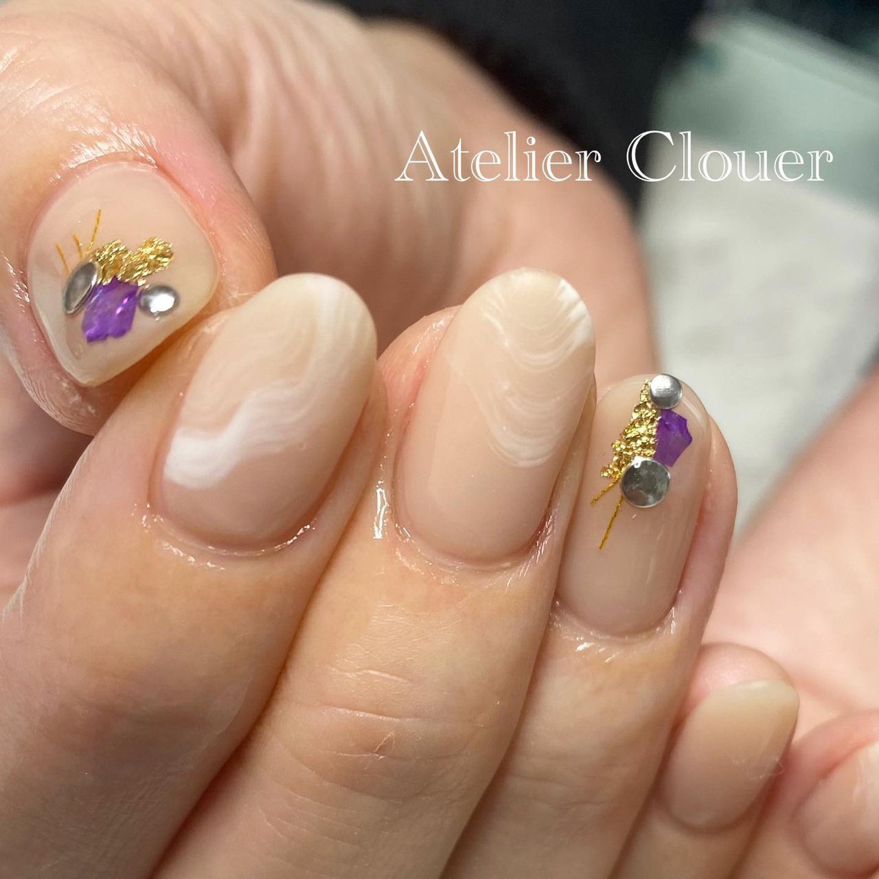 春 夏 ハンド シェル ニュアンス アトリエクルエ Atelierclouerのネイルデザイン No ネイルブック