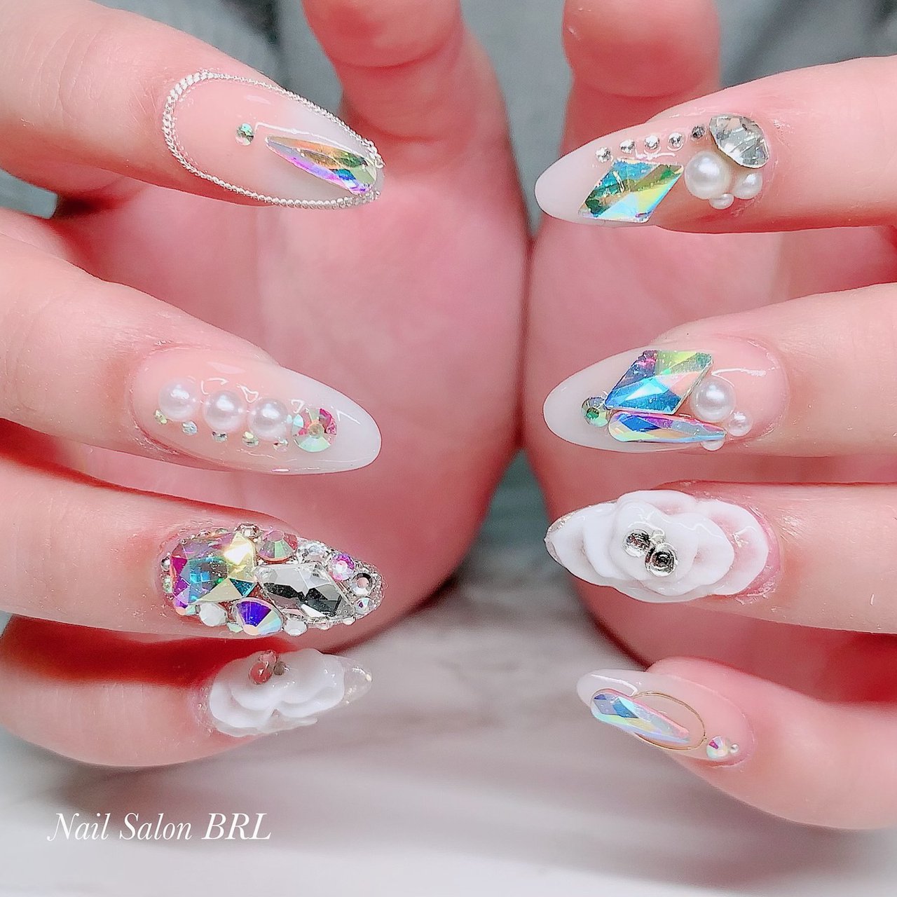 オールシーズン 成人式 ブライダル デート ハンド Nail Salon Brl ネイルサロン ベリル のネイルデザイン No ネイルブック