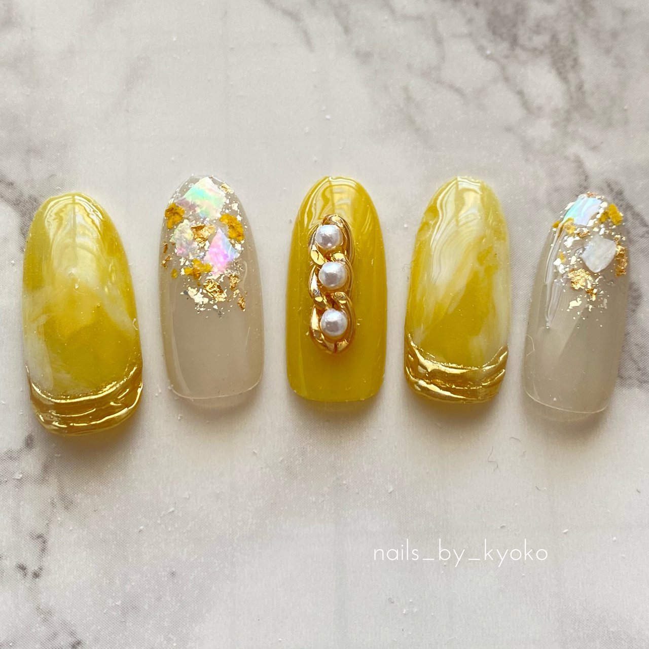 春 夏 オールシーズン ハンド ビジュー Nails By Kyokoのネイルデザイン No ネイルブック