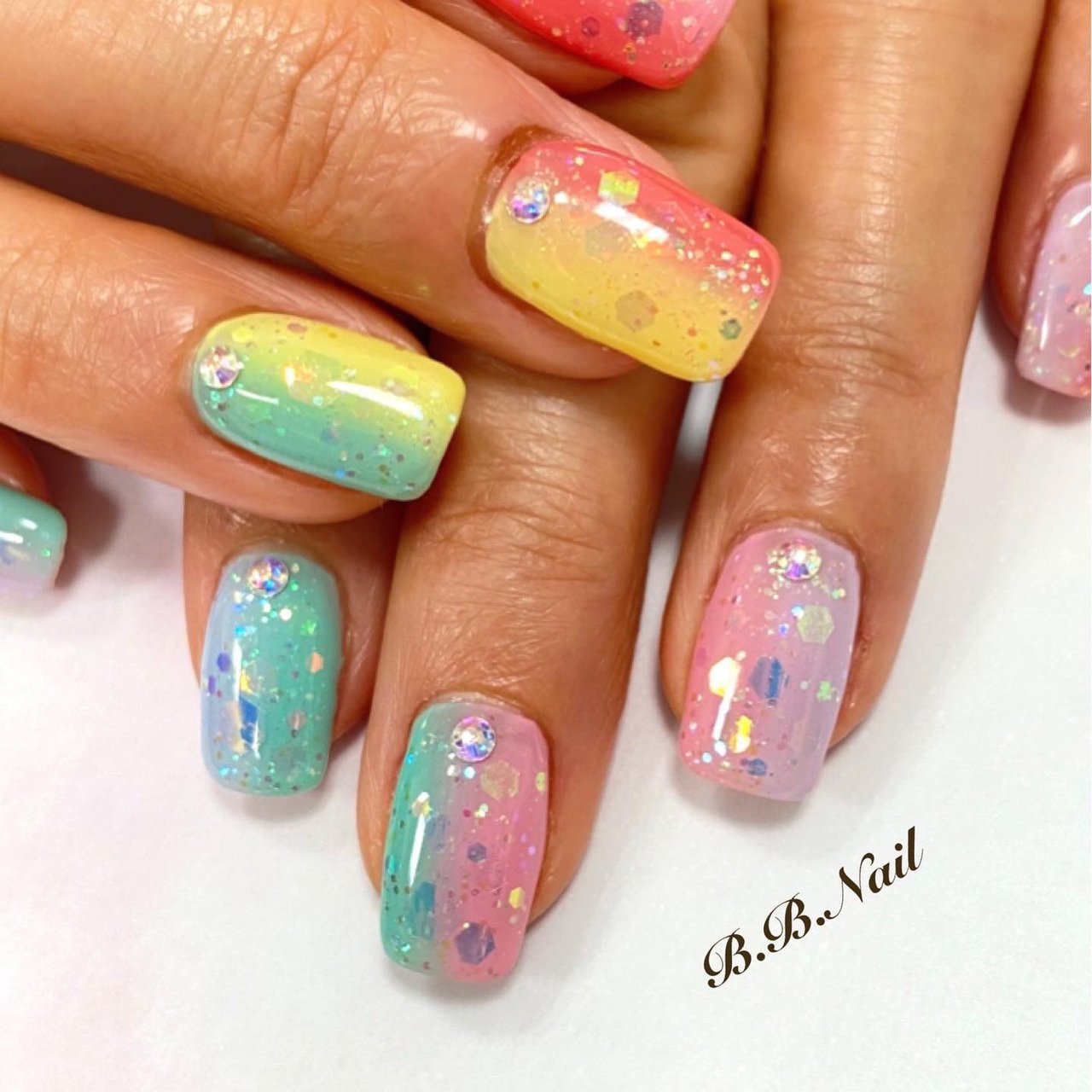 春 夏 オールシーズン リゾート カラフル nailのネイルデザイン No ネイルブック