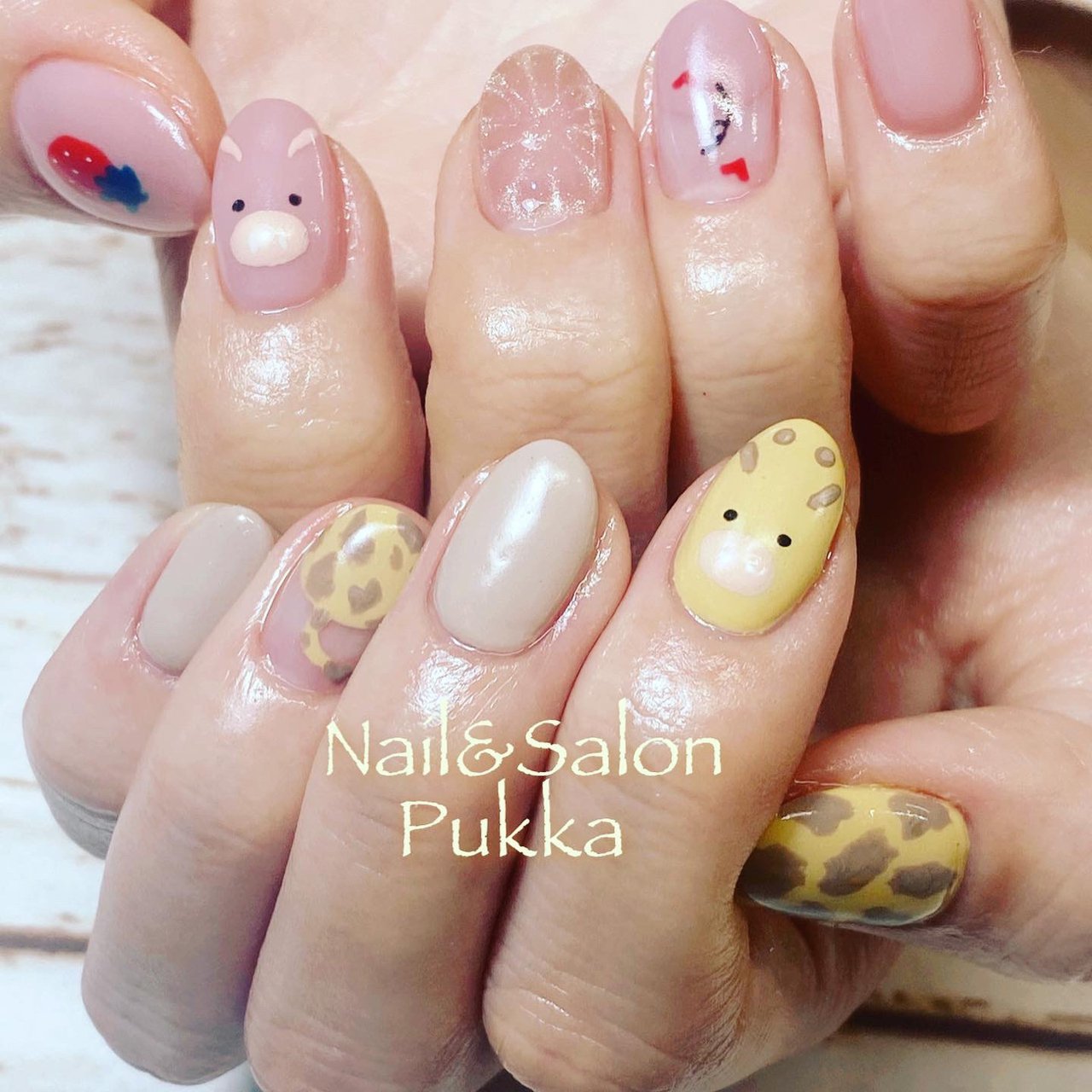 オールシーズン ハロウィン パーティー 女子会 ハンド Nail Salon Pukkaのネイルデザイン No ネイルブック