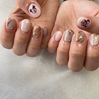 シンプル ニュアンス ディズニーネイルのネイルデザイン ネイルブック