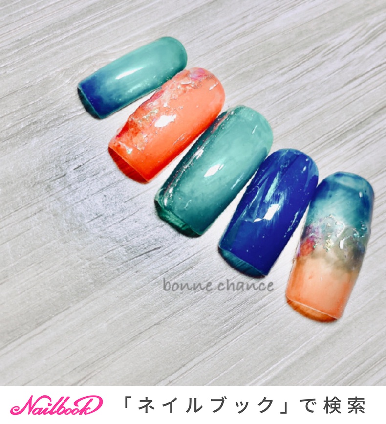 夏 海 リゾート グラデーション ホログラム Nail Salon Bonne Chanceのネイルデザイン No ネイルブック