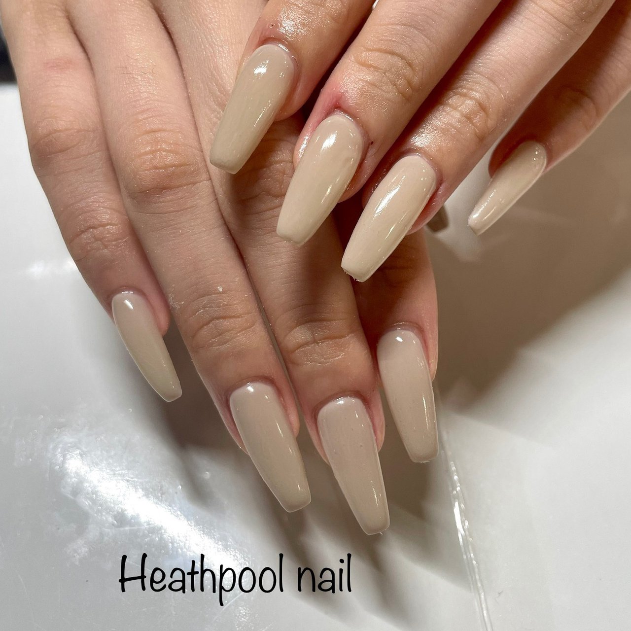 ハンド ワンカラー ベージュ ジェルネイル Heathpoolnailのネイルデザイン No ネイルブック