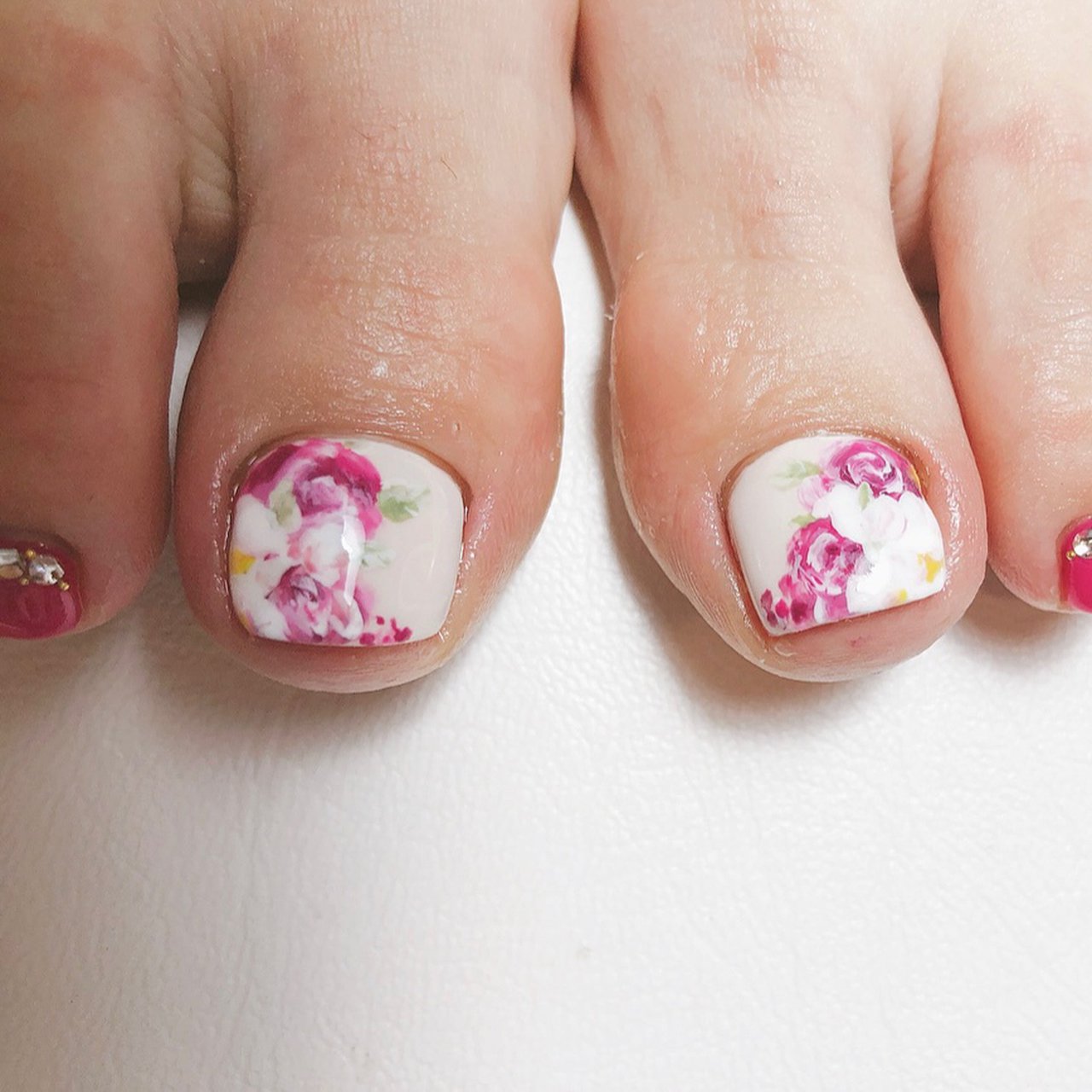 オールシーズン フット ペディキュア Maiko Na マイコエヌエー のネイルデザイン No ネイルブック