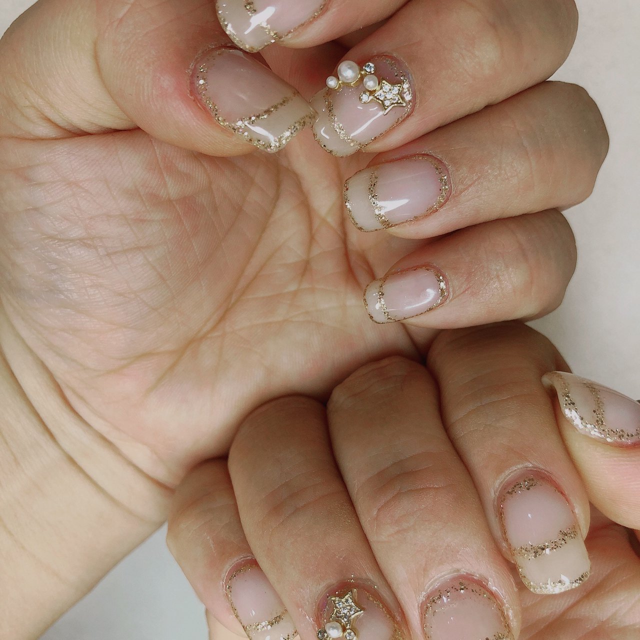 オールシーズン ハンド フレンチ ラメ よぴちゃんのネイルデザイン No 605 ネイルブック