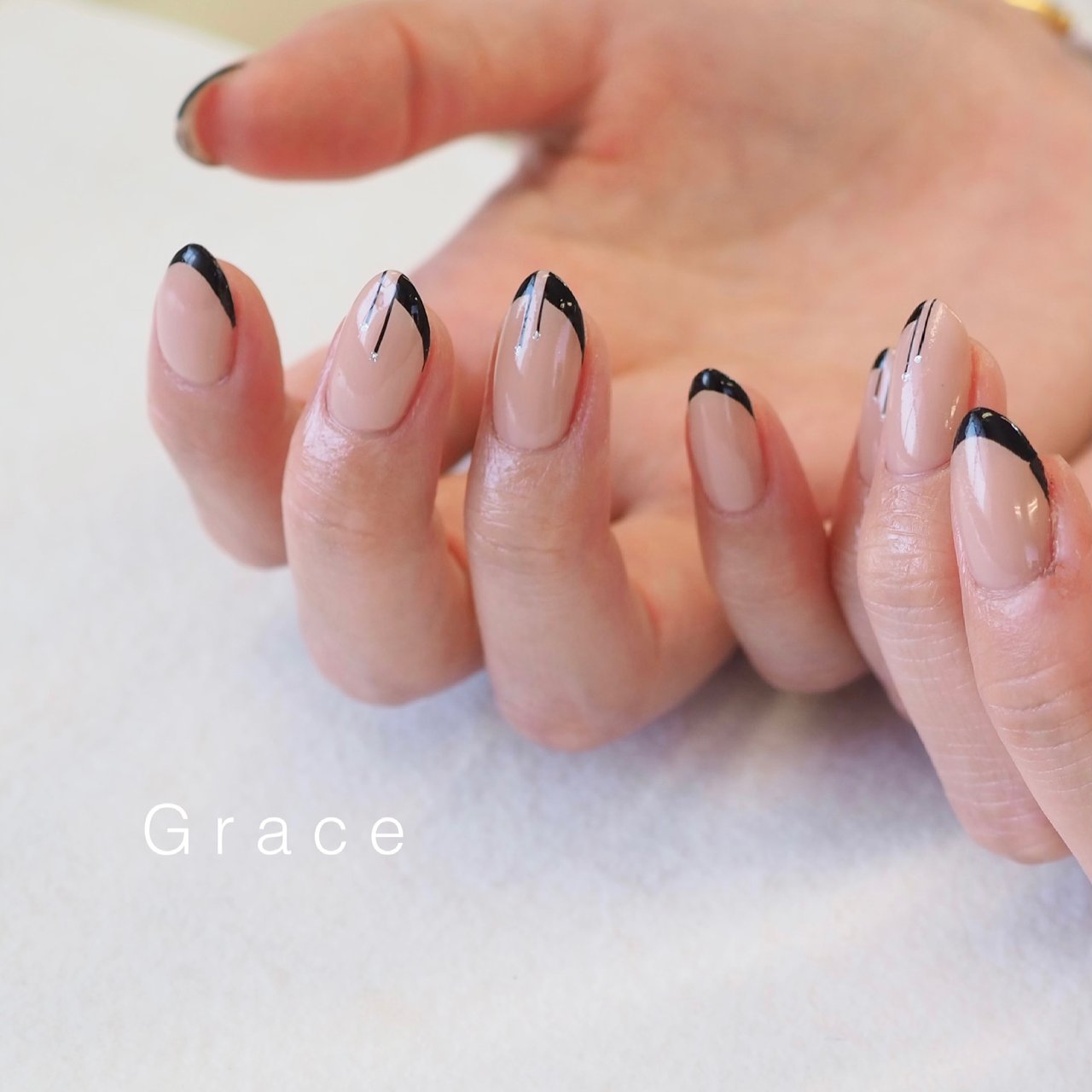 ハンド 変形フレンチ ブラック Grace Miyabiのネイルデザイン No ネイルブック