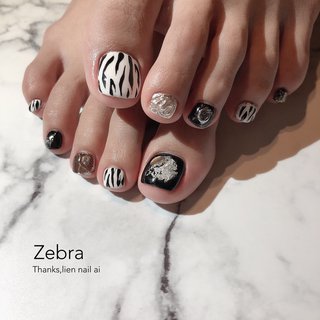 ゼブラフットネイルのネイルデザイン｜ネイルブック 