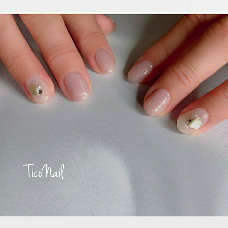 オールシーズン ハンド シンプル ワンカラー ビジュー Ticonailのネイルデザイン No ネイルブック