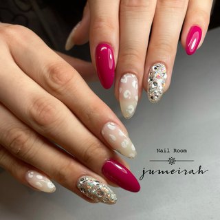 春 夏 ストーン埋め尽くしのネイルデザイン ネイルブック