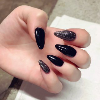 #セルフネイル#ブラック #ブラックラメ#シンプルネイル #ハンド #黒ネイル #初心者 #簡単 #いくらどん！ #ネイルブック