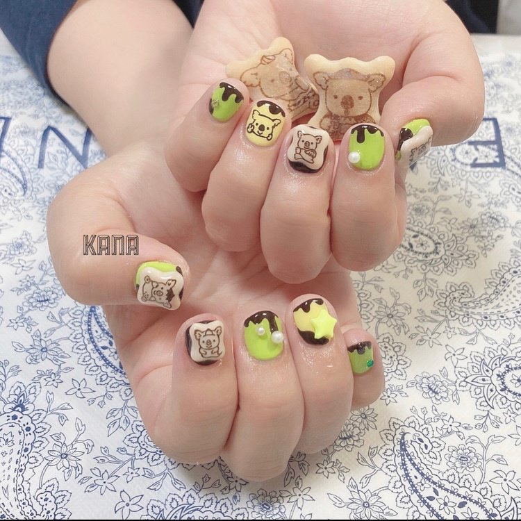 ハンド 痛ネイル キャラクター 3d イエロー Cony Nail 福岡薬院ネイルのネイルデザイン No ネイルブック