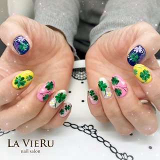 22年 新着順 幸せのクローバーのネイルデザイン ネイルブック
