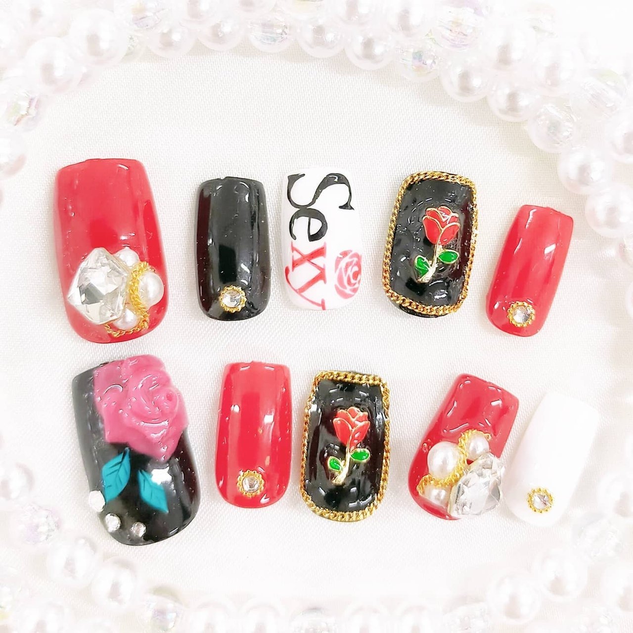 ビジュー/ワンカラー/フラワー/レッド/ボルドー - j.nails19のネイル
