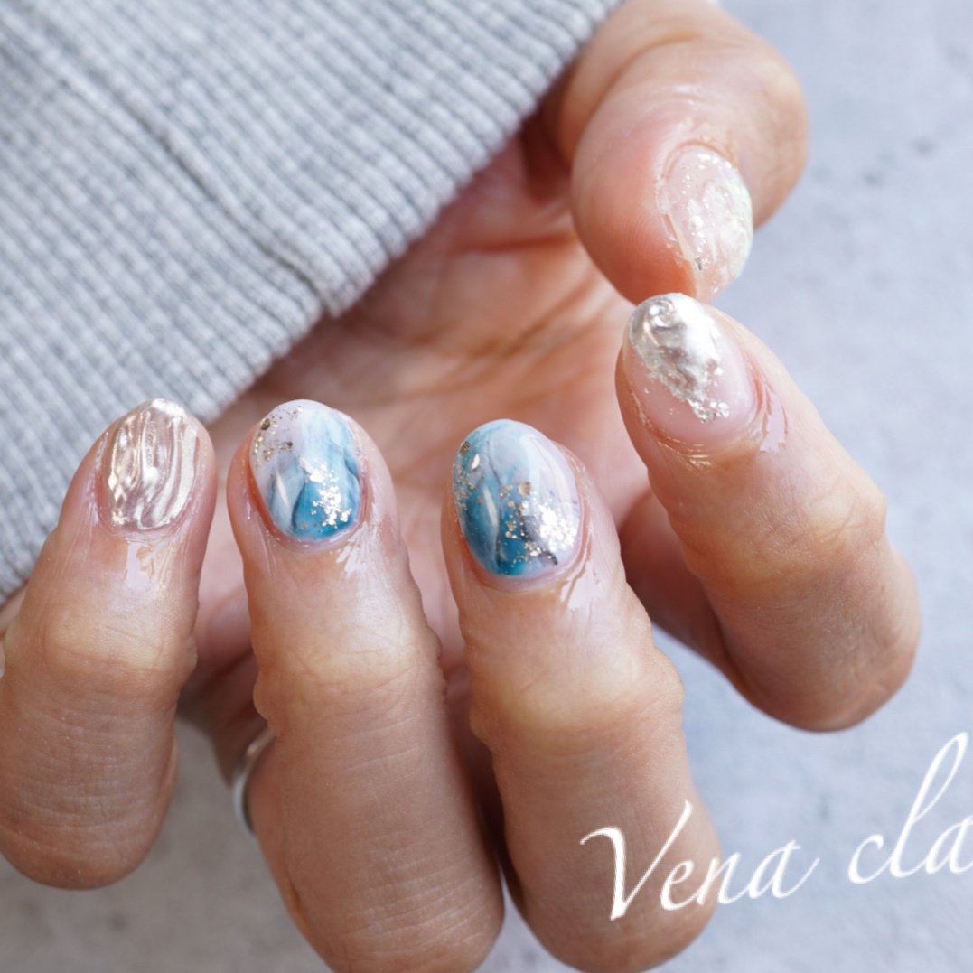 オールシーズン ハンド ニュアンス ブルー シルバー Nail Salon Vena Claw のネイルデザイン No ネイル ブック