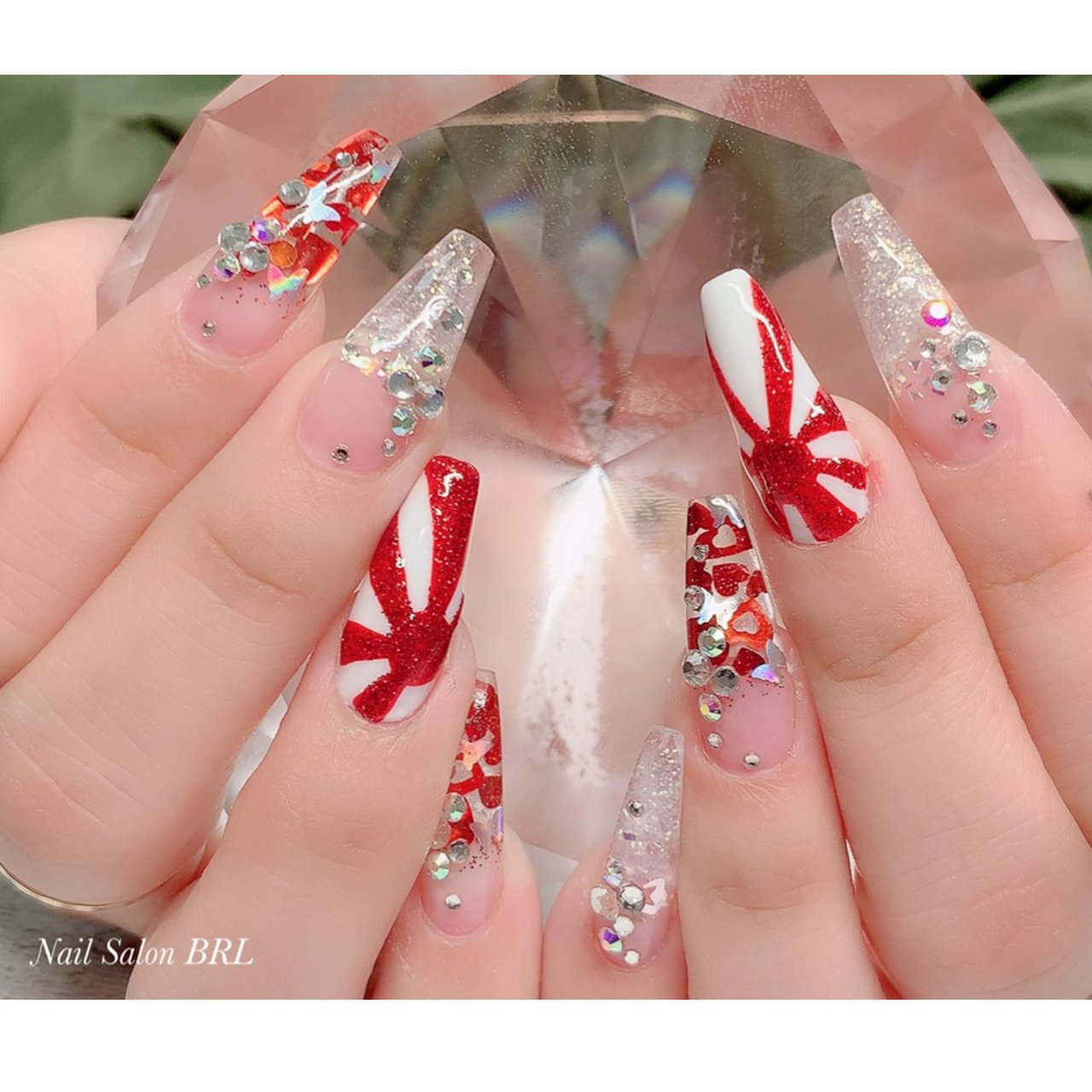 冬 成人式 卒業式 ハンド ホログラム Nail Salon Brl ネイルサロン ベリル のネイルデザイン No ネイルブック