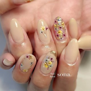 おすすめ順 ビジュー 押し花 梅田ネイルサロンのネイルデザイン ネイルブック