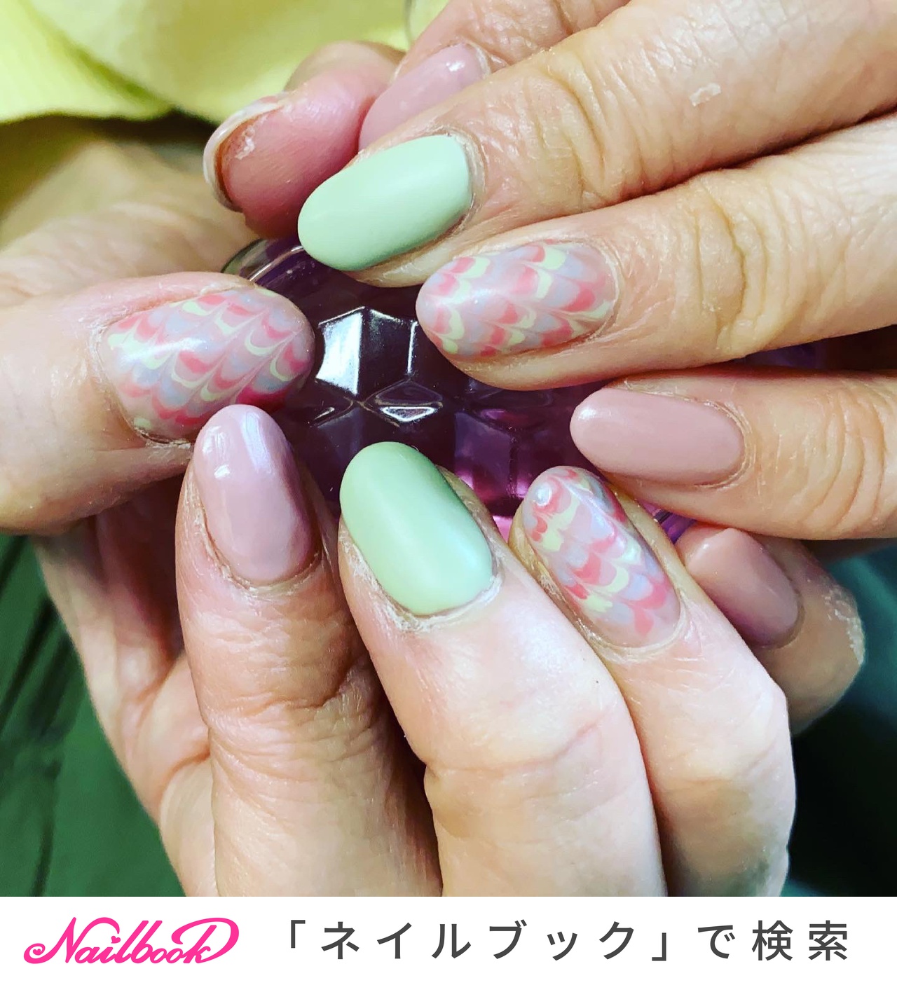グリーン グレー セルフネイルのネイルデザイン ネイルブック