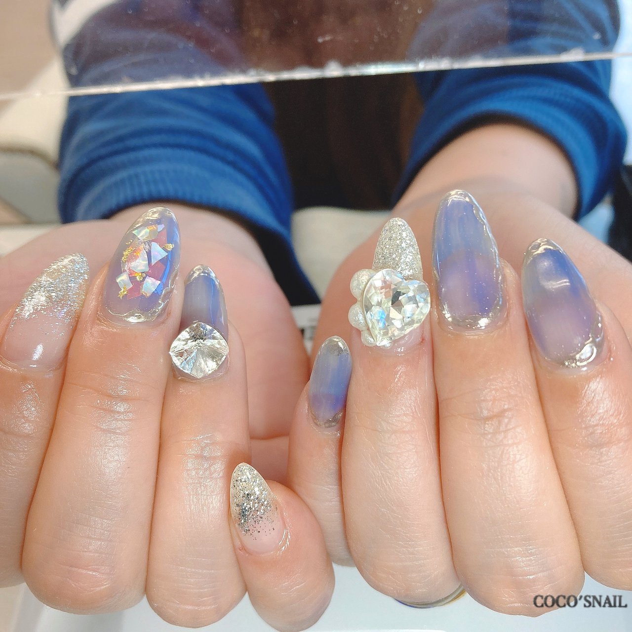 夏 ハンド ビジュー ラメ ミディアム Coco S Nailのネイルデザイン No ネイルブック