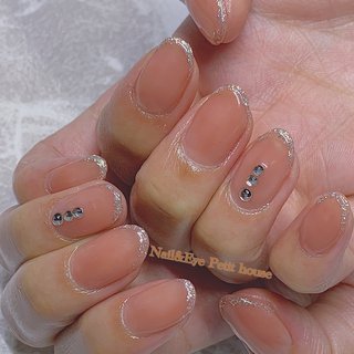 シアーサーモンピンクのネイルデザイン ネイルブック