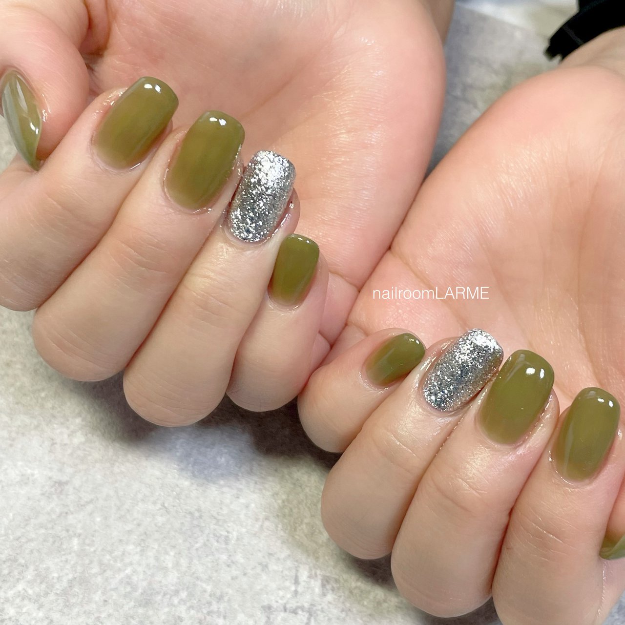 ハンド グリーン シルバー Nailroomlarmeのネイルデザイン No ネイルブック