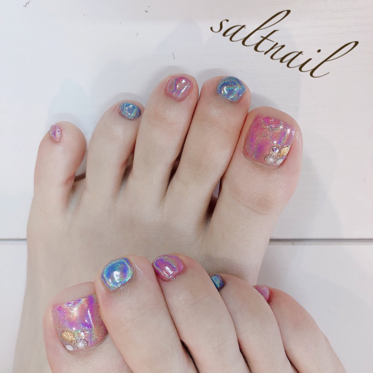 夏 海 リゾート フット シェル Saltnailのネイルデザイン No ネイルブック