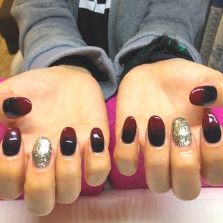 黒赤グラデーションのネイルデザイン ネイルブック