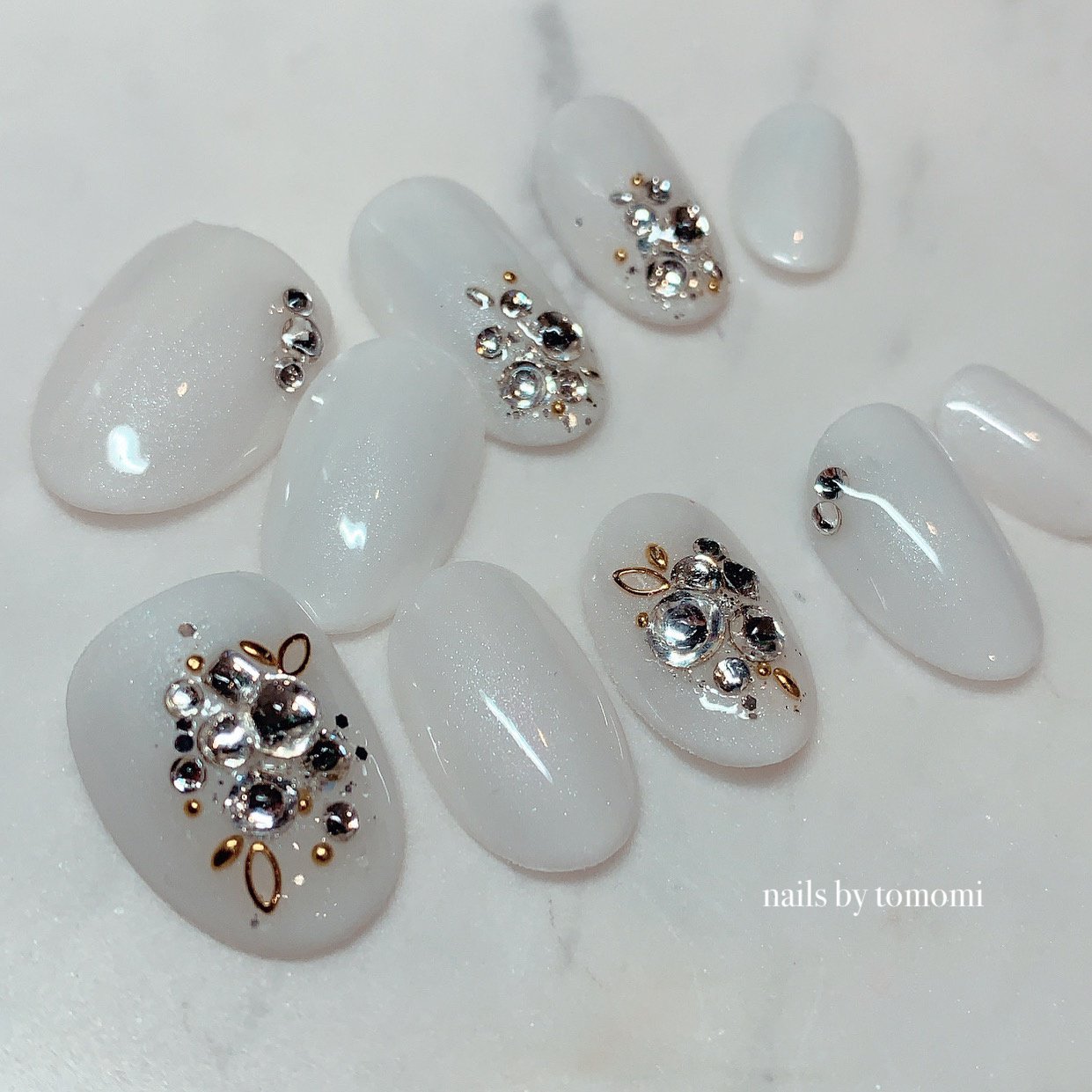 ブライダル パーティー ハンド シンプル ビジュー Unopulir Sekiのネイルデザイン No ネイルブック