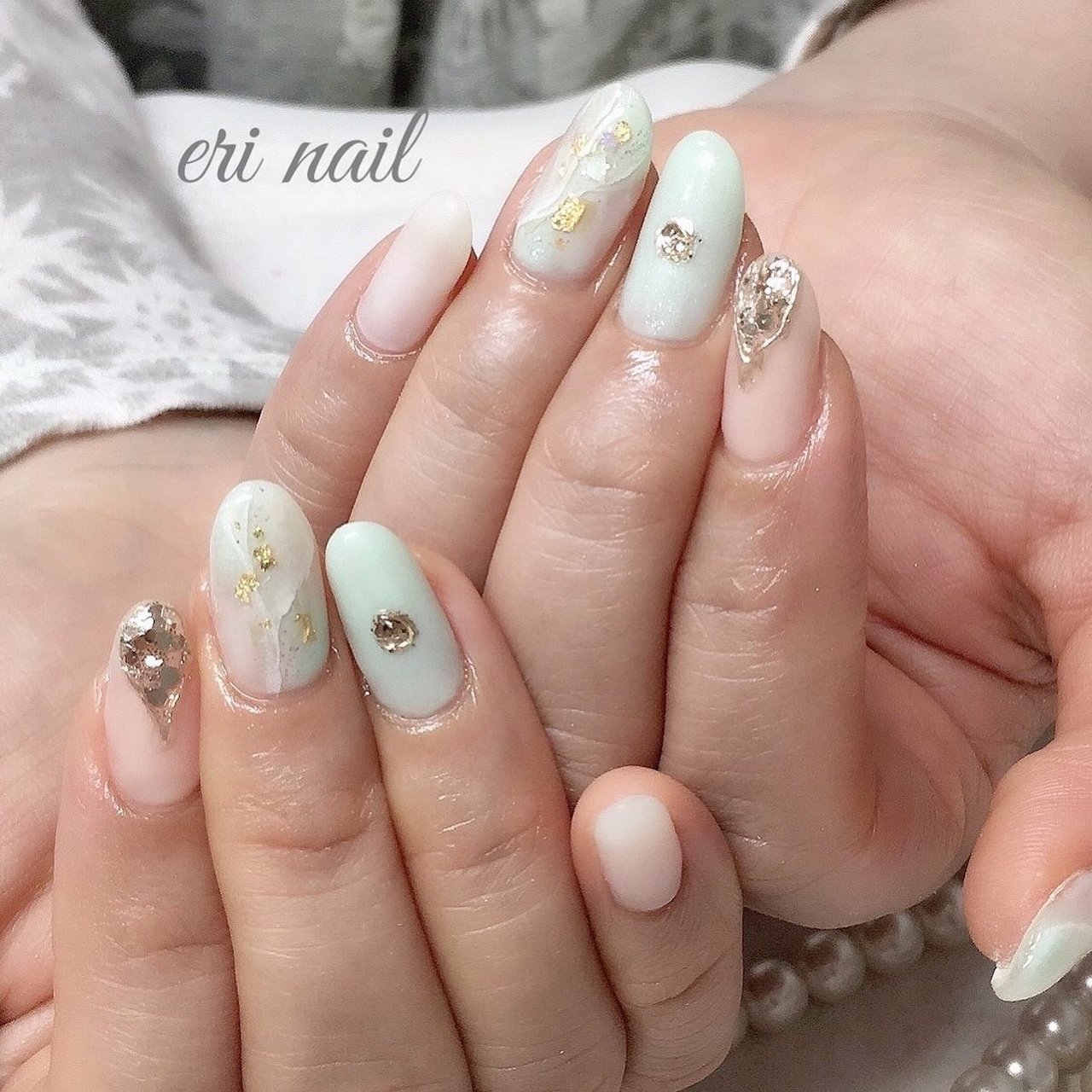 夏 ハンド ラメ シェル 大理石 名古屋市天白区 自宅ネイルサロン Eri Nailのネイルデザイン No ネイルブック