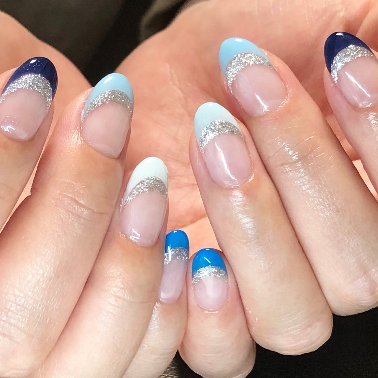 オールシーズン ハンド フレンチ ラメ ミディアム Ei Nailのネイルデザイン No ネイルブック