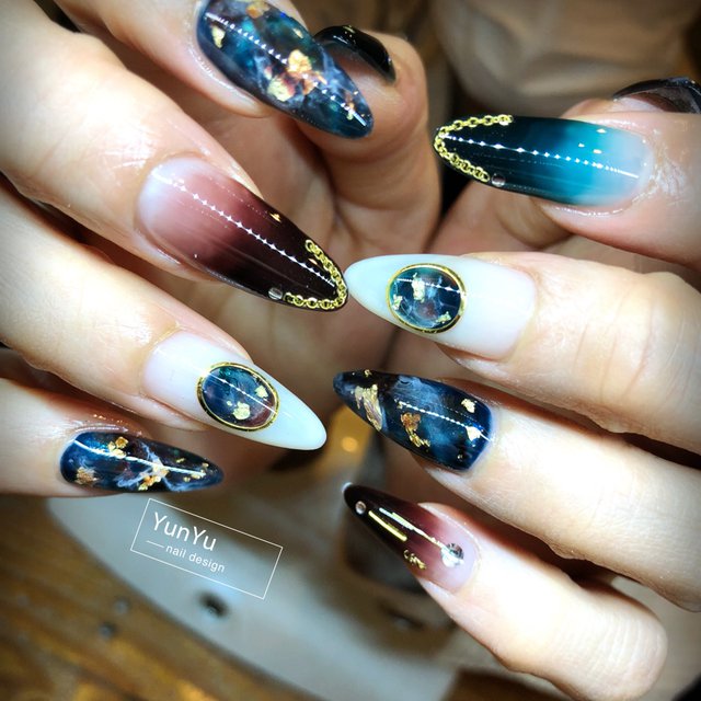 Nails By Yunyu ネイルズバイユンユ 明治神宮前のネイルサロン ネイルブック