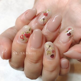 21年 新着順 春 いちごネイルのネイルデザイン 2ページ目 ネイルブック