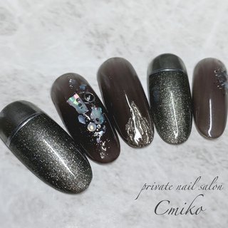 ブラック 黒 グリッターのネイルデザイン ネイルブック