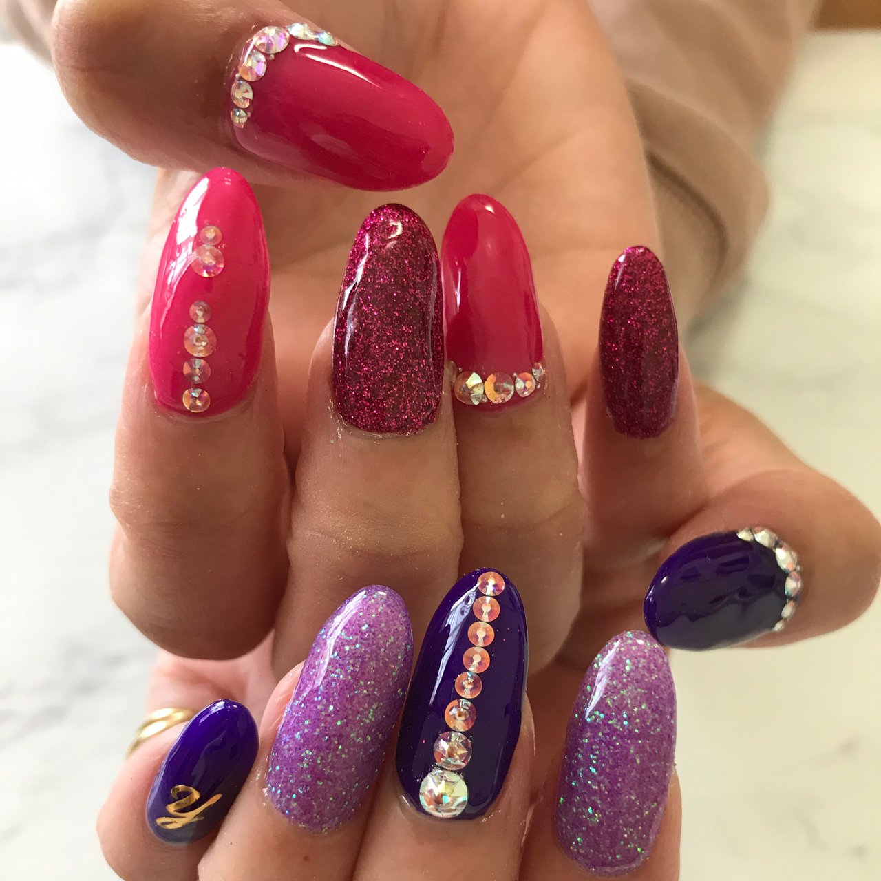 オールシーズン ラメ ビジュー Nail Room Amery のネイルデザイン No ネイルブック