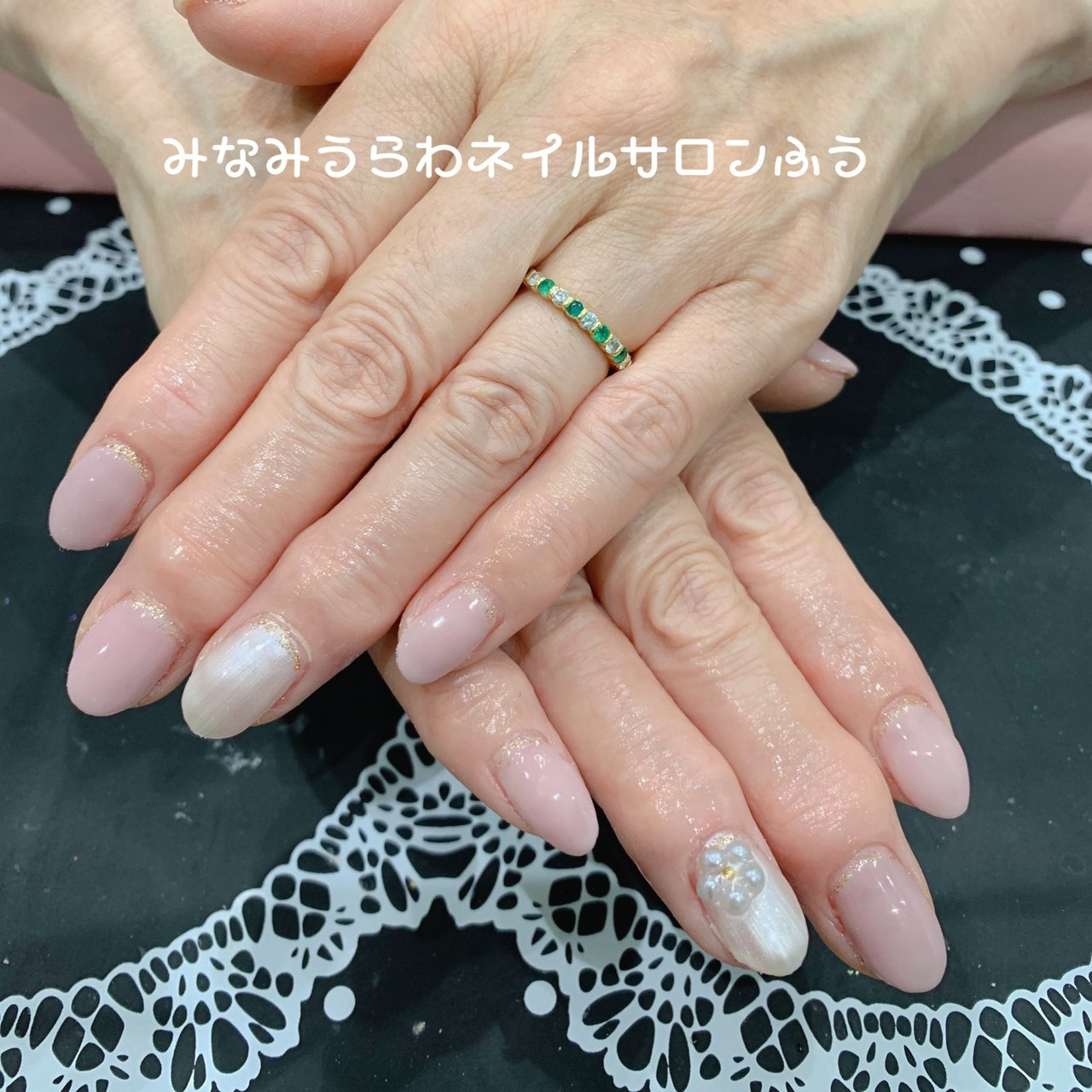 ワンカラー フラワー パール ホワイト ベージュ Nailsalonfuuのネイルデザイン No ネイルブック