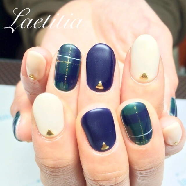 Laetitia ラエティティア 御殿場のネイルサロン ネイルブック