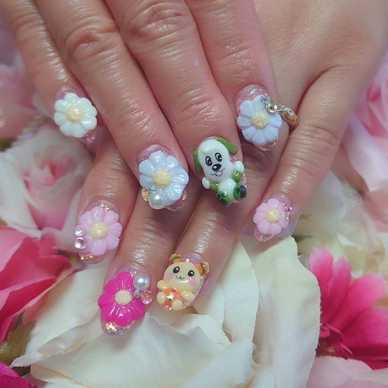 オールシーズン/ハンド/ラメ/3D/ショート - Mnailのネイル