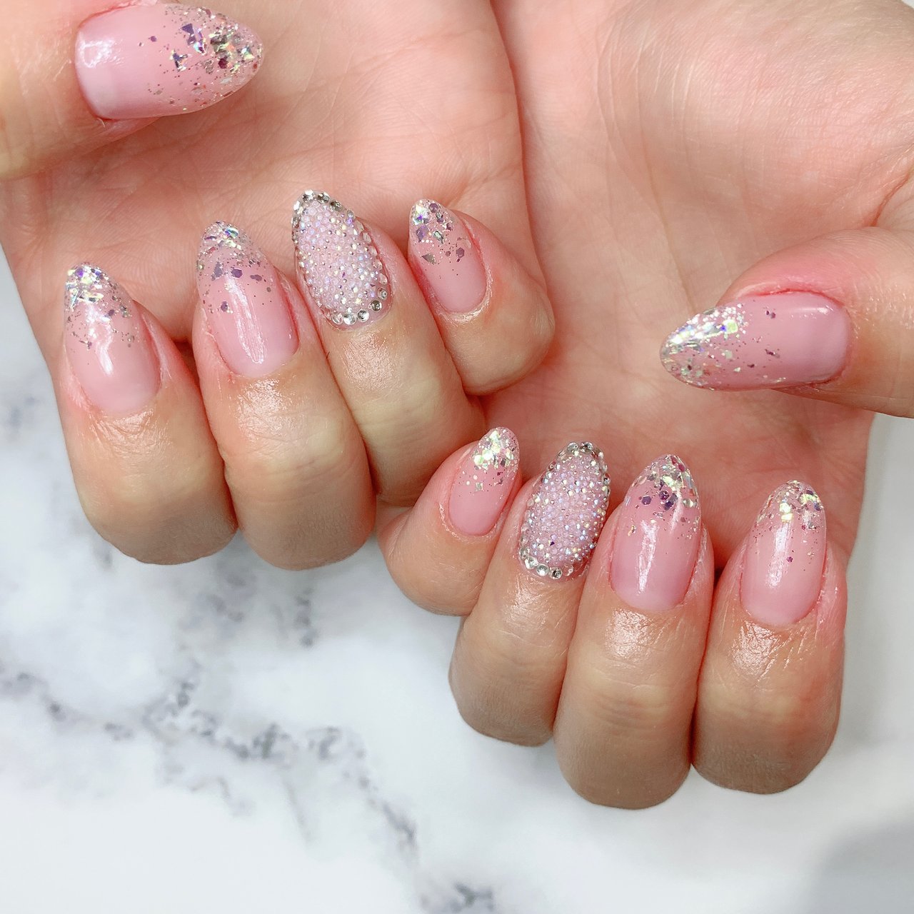 オールシーズン ハンド シンプル グラデーション ホログラム Nail Rina のネイルデザイン No ネイルブック