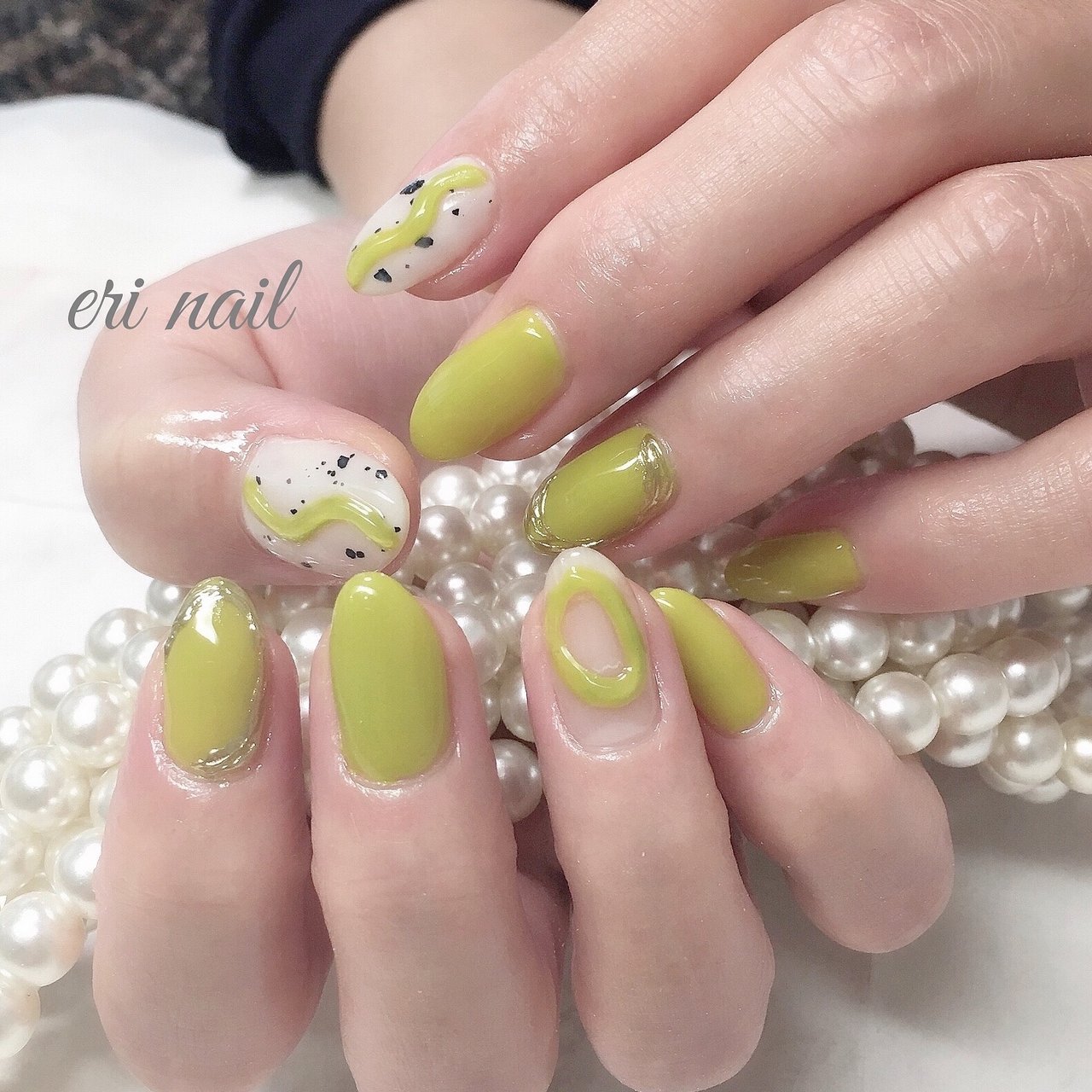 夏 ハンド ニュアンス ミラー ホワイト 名古屋市天白区 自宅ネイルサロン Eri Nailのネイルデザイン No ネイルブック