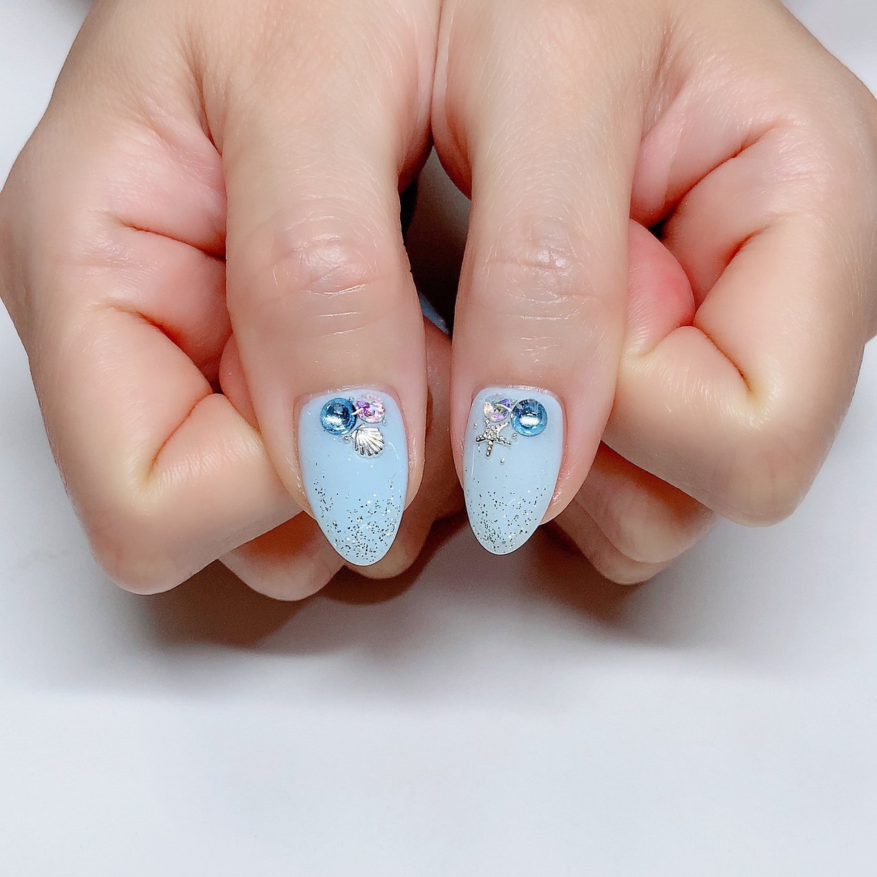 春 夏 海 リゾート グラデーション 涼子のネイルデザイン No ネイルブック