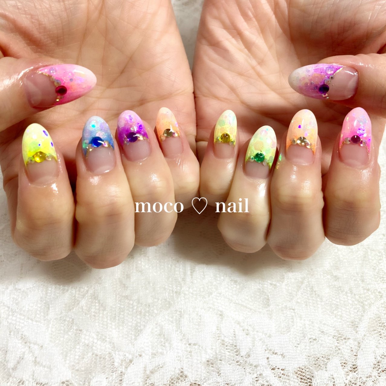 ハンド フレンチ ラメ ネオンカラー Moco Nailのネイルデザイン No ネイルブック