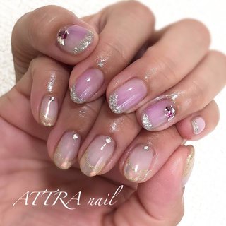 ✴︎ 
左右違うデザインだけどフレンチしばりで。
大人かわいい♡
パープルはクリアで透け感あって可愛すぎた。
ミラーグラデに細ーく入れたフレンチライン。
こちらも素敵すぎるよ~✴︎

#梅雨ネイル
#フレンチネイル
#ガラスフレンチ
#ミラーフレンチ
#ミラーグラデ
#あじさいネイル
#紫陽花ネイル

#attranail
#アトラネイル
#倉敷ネイル
#ネイル倉敷
#倉敷ネイルサロン
#ネイルサロン倉敷
#ニュアンスネイル #夏 #秋 #オールシーズン #梅雨 #ハンド #フレンチ #変形フレンチ #ビジュー #ニュアンス #ミラー #クリア #パープル #シルバー #ジェルネイル #お客様 #Naomi #ネイルブック