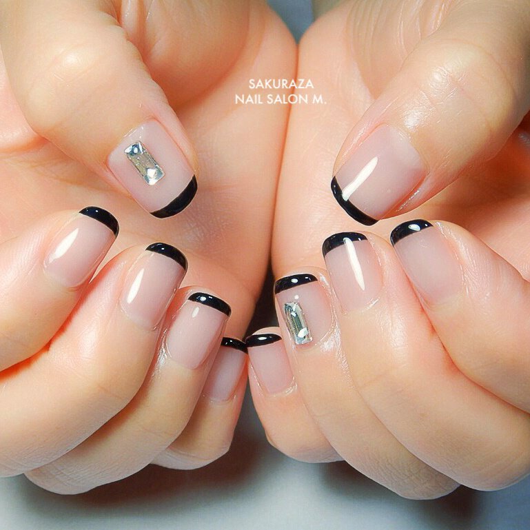 夏 オールシーズン ハンド フレンチ ショート 桜坂ネイルサロンm のネイルデザイン No ネイルブック