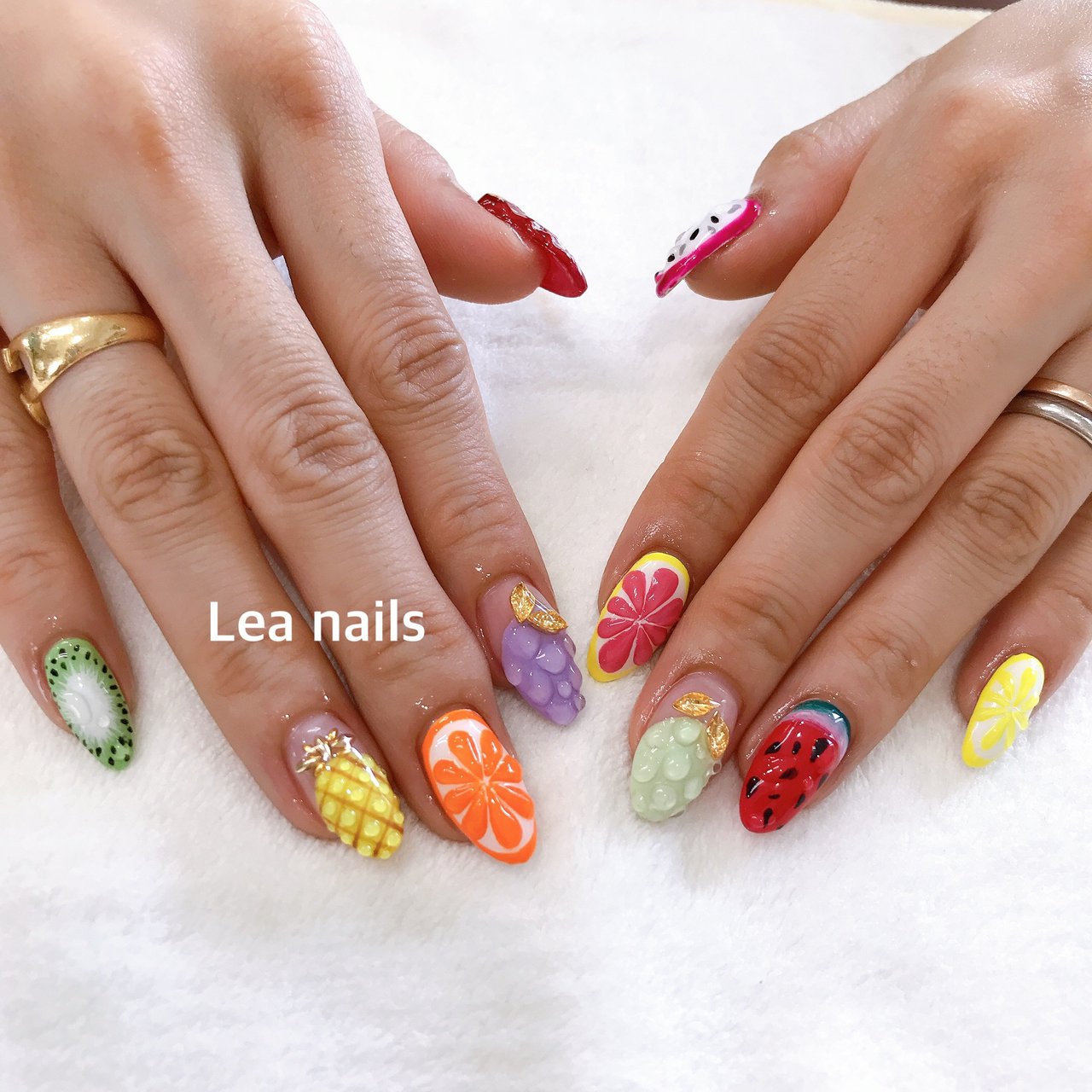 夏 ハンド トロピカル フルーツ カラフル Lea Nailsのネイルデザイン No ネイルブック