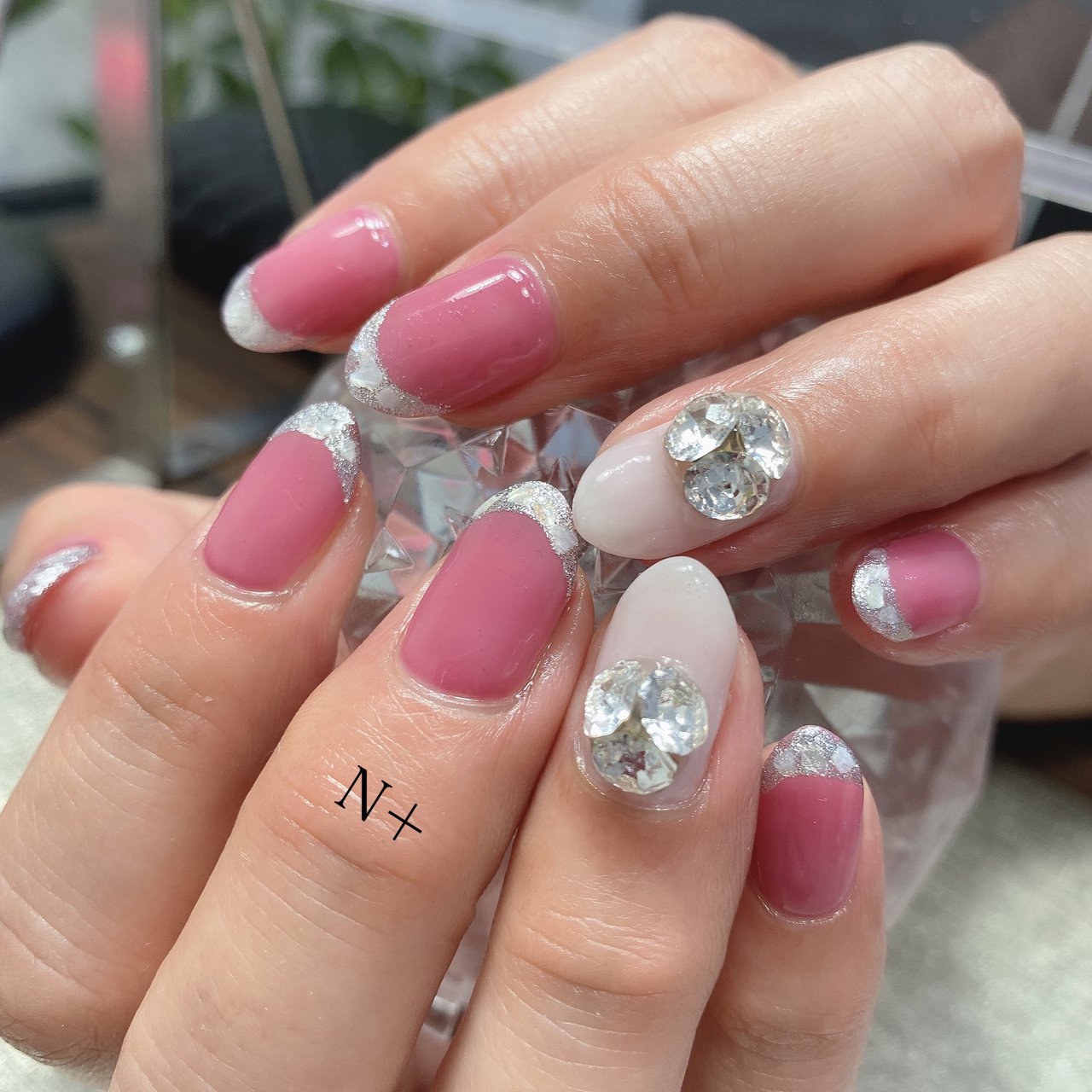 オールシーズン 成人式 オフィス パーティー ハンド N エヌプラス Nail Salonのネイルデザイン No ネイルブック