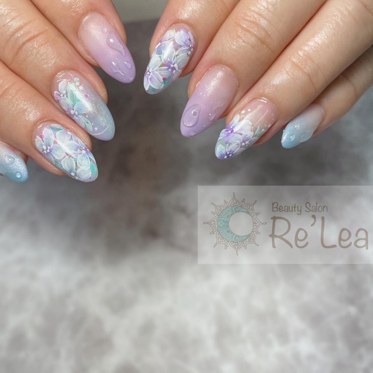 梅雨 ハンド グラデーション フラワー 水滴 Re Lea Mikiのネイルデザイン No ネイルブック