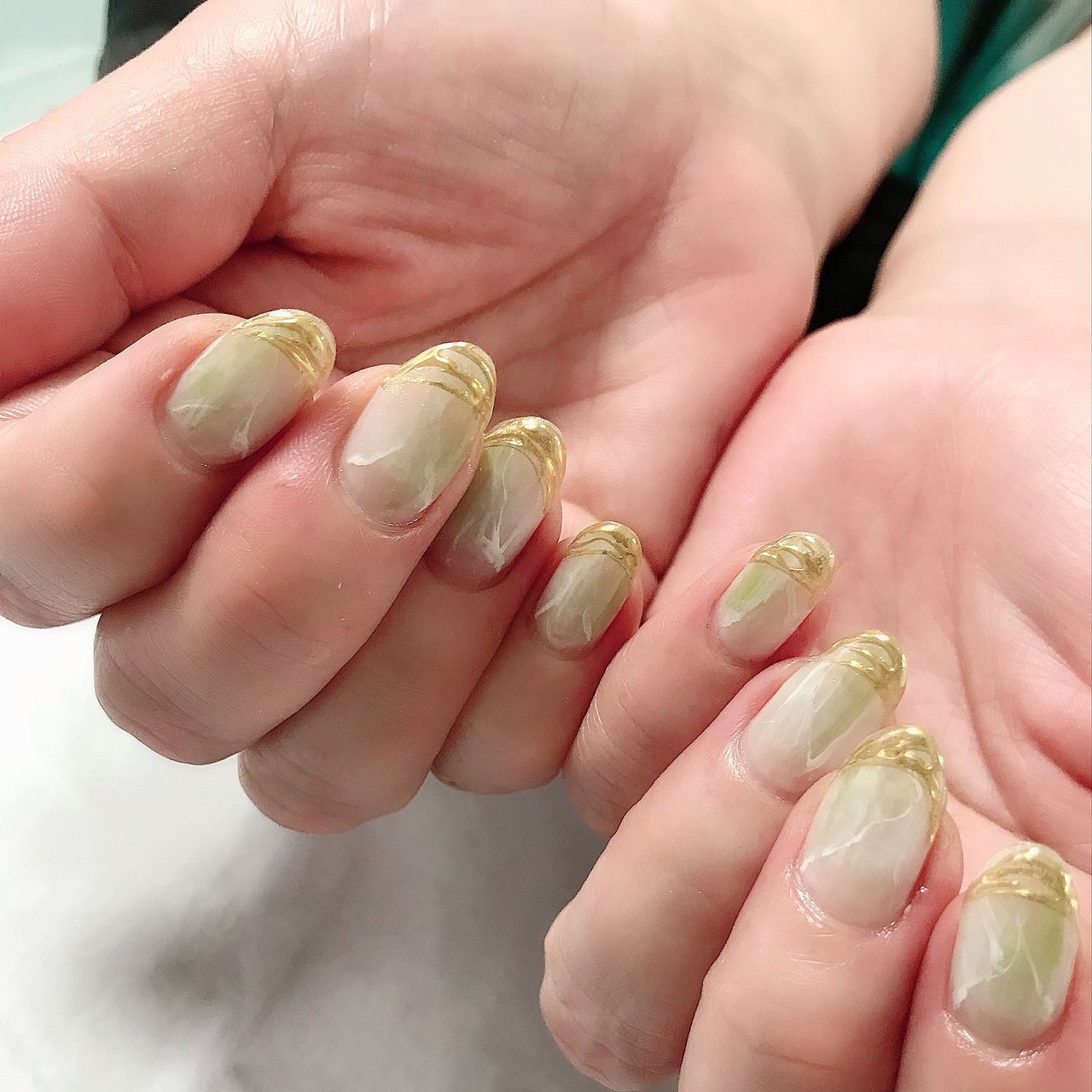 春 夏 ハンド フレンチ 大理石 Nailsalon Pearl Mネイルサロンパールエムのネイルデザイン No ネイルブック